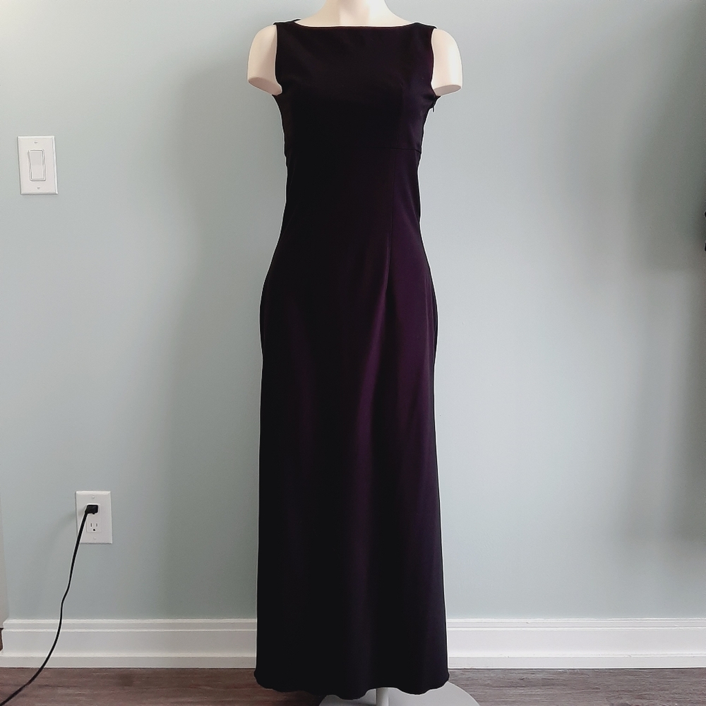 🅱️🅾️G🅾️ Black long gown dress